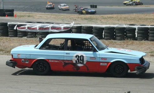 Kevin Bacon Drives NOT This Volvo