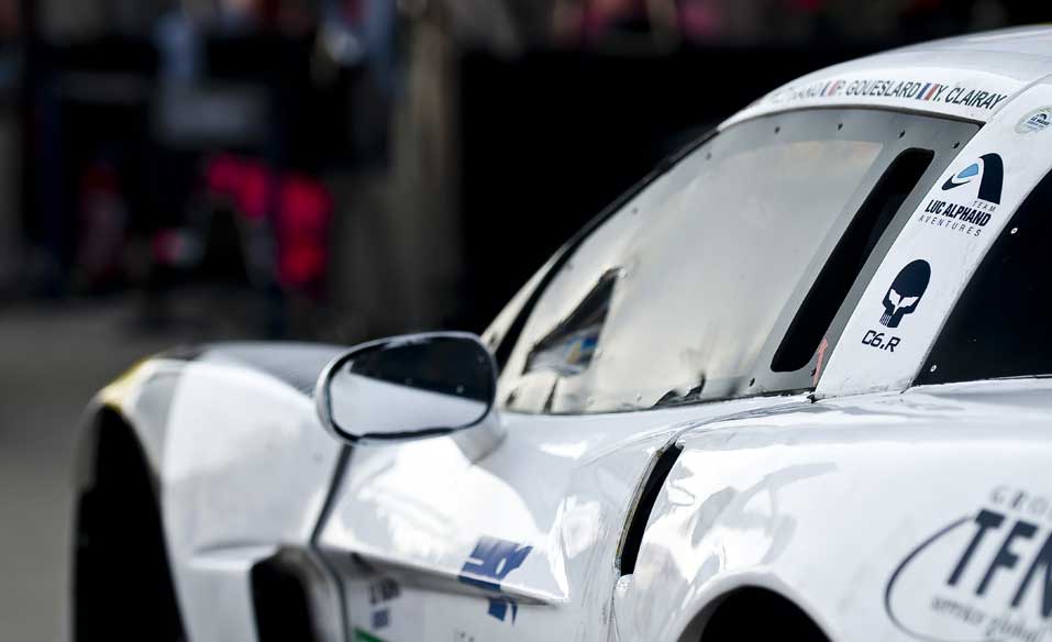 Passing IS Allowed In PitLane